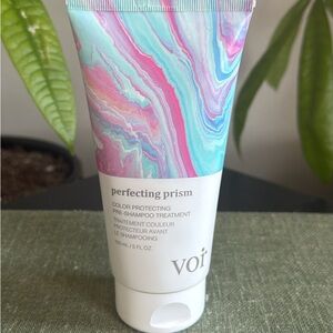 voi perfecting prism Color Protecting Pre-Shampoo Treatment
